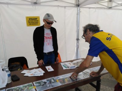 Tous pas pareils tous egaux stand staarp5